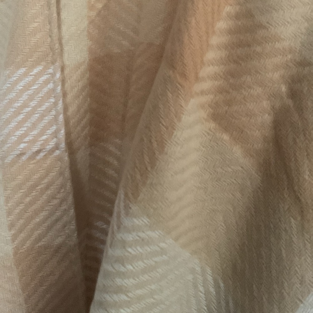 NWT light  weight Ruana wrap cape neutral colors - Picture 9 of 9
